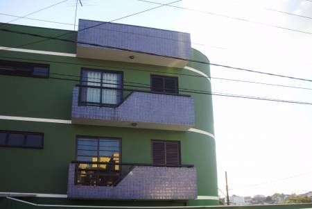 Vendo apartamento de 2 dormitórios na Vila Linda